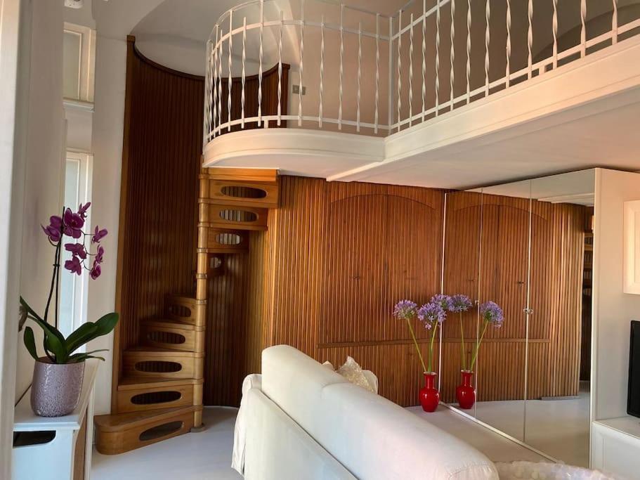 Appartamento Di Charme Nel Cuore Di 산레모 외부 사진